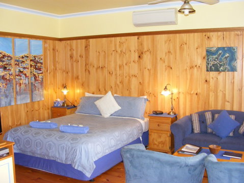Belfast Cottages - Accommodation Great Ocean Road 6