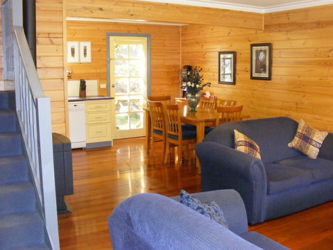 Belfast Cottages - Accommodation Great Ocean Road 7