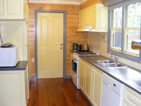 Belfast Cottages - Accommodation Great Ocean Road 8