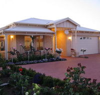 Sussex on Willis Cove Bed and Breakfast - Accommodation Great Ocean Road