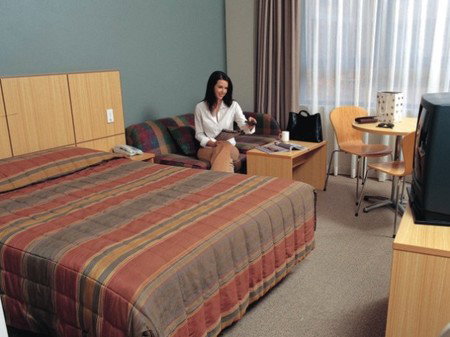 Travelodge Blacktown - Accommodation Great Ocean Road 2