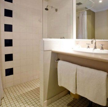 Travelodge Macquarie North Ryde - Accommodation Great Ocean Road 2