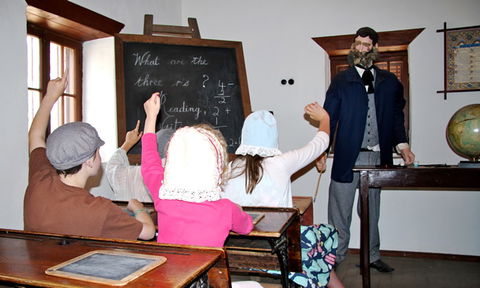 St John's Schoolhouse Museum - Accommodation Great Ocean Road 4