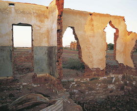 Kookynie Ruins - Accommodation Great Ocean Road 1