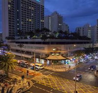 Piazza Surfers Paradise - Accommodation Great Ocean Road