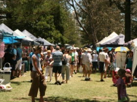 Burleigh Art And Craft Markets - Accommodation Great Ocean Road 1