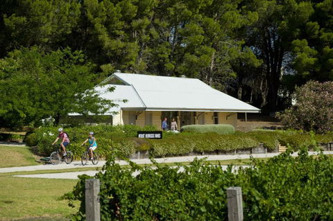 Tour De Vines - Accommodation Great Ocean Road 4