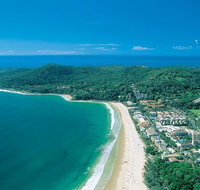 Sunshine Coast Hinterland and Noosa Day Trip from Brisbane Including Eumundi Markets and Ginger Factory - Accommodation Great Ocean Road