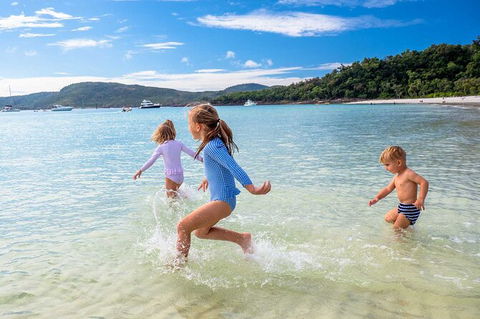 Whitehaven Beach And Daydream Island Cruise - Accommodation Great Ocean Road 4