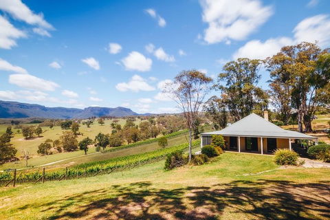 Luxury Blue Mountains Tour With Aussie BBQ Lunch And Wine Tasting - Accommodation Great Ocean Road 9