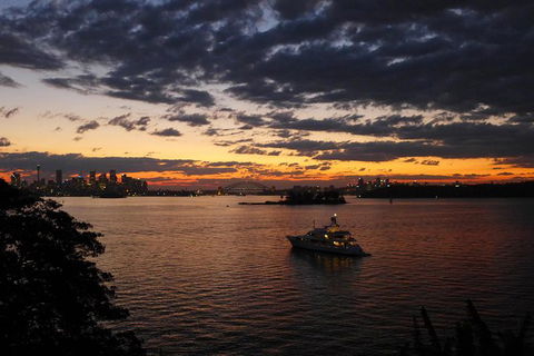 Top Harbour Beaches Sunset Tour - Accommodation Great Ocean Road 1