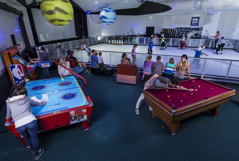 Planet Chill Ice Skating Rink - Accommodation Great Ocean Road 2