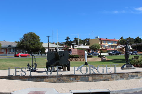 Port Lincoln War Memorial - Accommodation Great Ocean Road 1