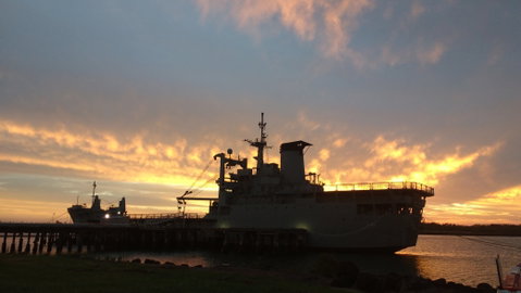 HMAS Tobruk Dive - Accommodation Great Ocean Road 1