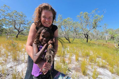 Gay-Wu Woman\'s 5 Day Yolngu Homeland Tour - Accommodation Great Ocean Road 0