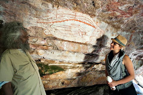 Arnhem Land Injalak Hill Full-Day Tour From Darwin - Accommodation Great Ocean Road 3