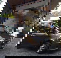 Mercedes 7 seat Limousine Cairns Airport to Port Douglas - Accommodation Great Ocean Road