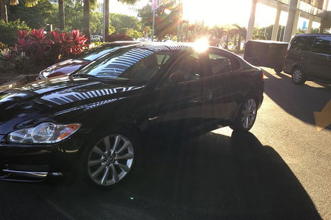 Jaguar Limousine Transfer Cairns Airport To City Or Return - Accommodation Great Ocean Road 6