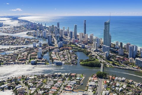 Arrival Private Transfers From Gold Coast Airport OOL To Gold Coast City - Accommodation Great Ocean Road 4
