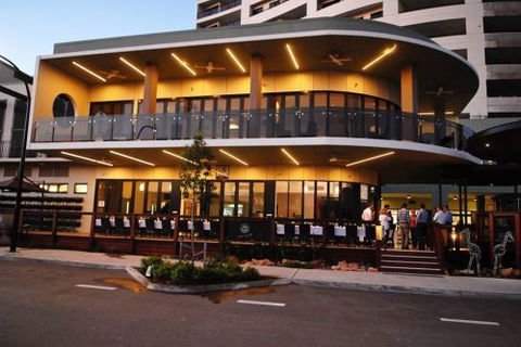 Q Bar & Brasserie On The Avenue - Accommodation Great Ocean Road 1