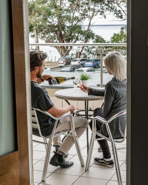 The Huskisson - Accommodation Great Ocean Road 6