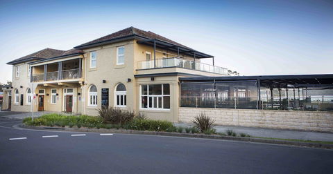 The Huskisson - Accommodation Great Ocean Road 1