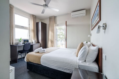 The Huskisson - Accommodation Great Ocean Road 3