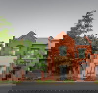 Majestic Old Lion Apartments - Accommodation Great Ocean Road