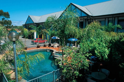 Ibis Styles Adelaide Manor - Accommodation Great Ocean Road 1
