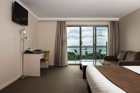 Beachfront At Bicheno - Accommodation Great Ocean Road 5