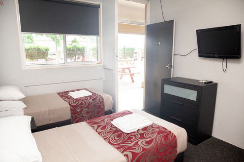 Royal Hotel Singleton - Accommodation Great Ocean Road 2