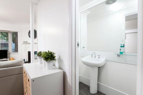Bedford Terrace 3 - Accommodation Great Ocean Road 3