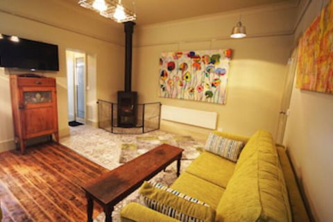 Latrobe Art Apartments - Accommodation Great Ocean Road 0