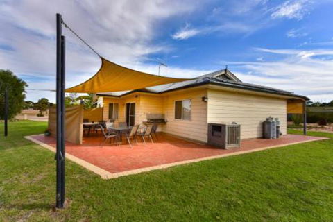Lake Tyrrell Accommodation - Accommodation Great Ocean Road 2