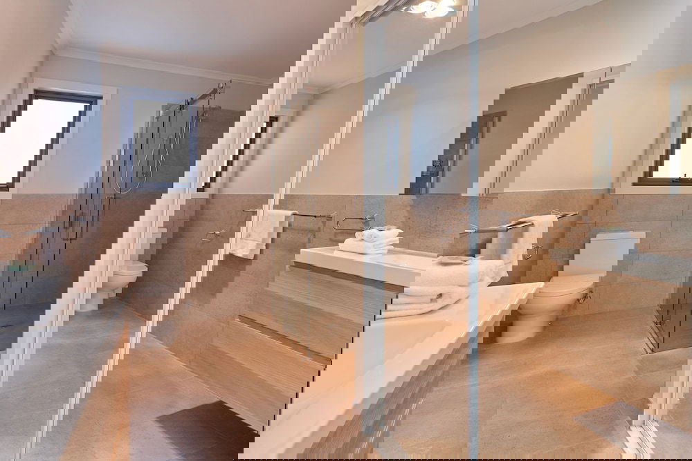 Four Mile Beach TAS Accommodation Great Ocean Road