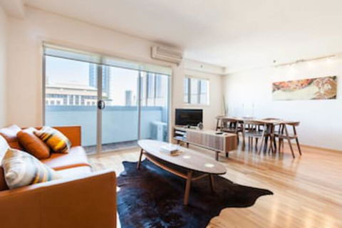 LANCE, 1BDR Melbourne Apartment - Accommodation Great Ocean Road 0