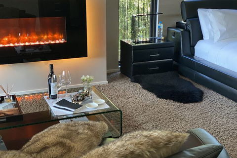 AmarÃ© Beachside Luxury - Accommodation Great Ocean Road 7