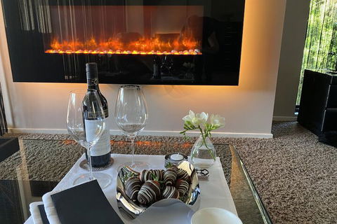 AmarÃ© Beachside Luxury - Accommodation Great Ocean Road 4