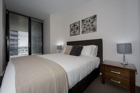 Accommodate Canberra - Manhattan - Accommodation Great Ocean Road 2
