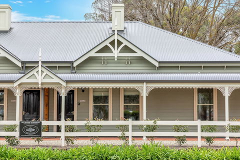 Grandview Accommodation - The Flaxley Apartments - Accommodation Great Ocean Road 3