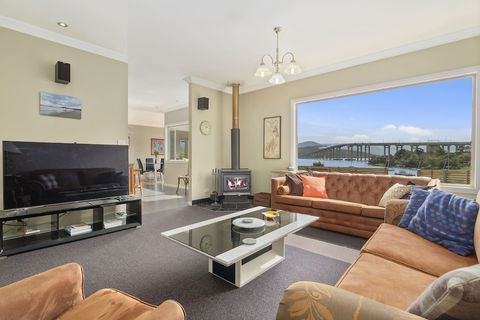 Manfield City Waterfront View Cottage - Accommodation Great Ocean Road 4