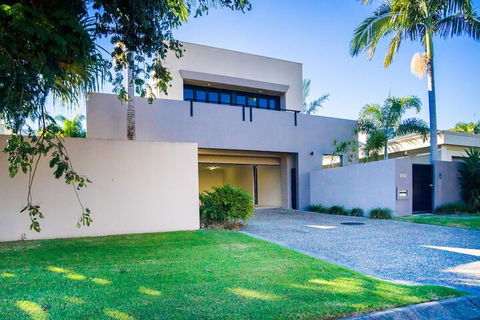 Indulgence On Bay Four - Accommodation Great Ocean Road 3
