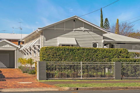 Frangipani House - Accommodation Great Ocean Road 4