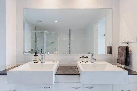 SOLARIS At Fingal Bay - Accommodation Great Ocean Road 6