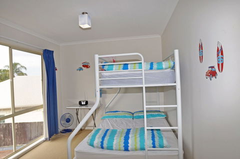 THE Esplanade 4 Free Wifi & Foxtel - Accommodation Great Ocean Road 1