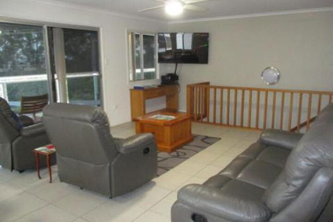Holiday In Style Hervey Bay - Accommodation Great Ocean Road 4