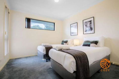 98tullamarine6mins Airportholiday House - Accommodation Great Ocean Road 0