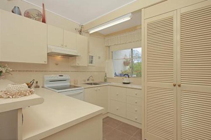 Mollymook NSW Accommodation Great Ocean Road