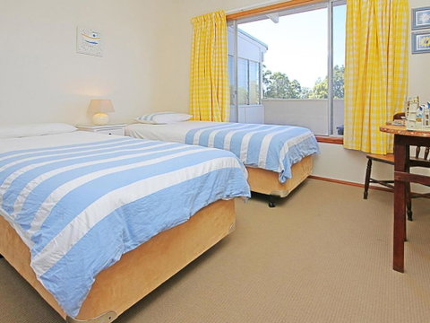 REST ASHORE At MOLLYMOOK - Accommodation Great Ocean Road 1