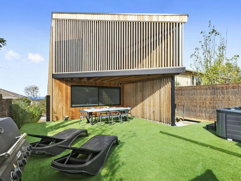 POINT BREAK NEW LISTING 2019 - Accommodation Great Ocean Road 2